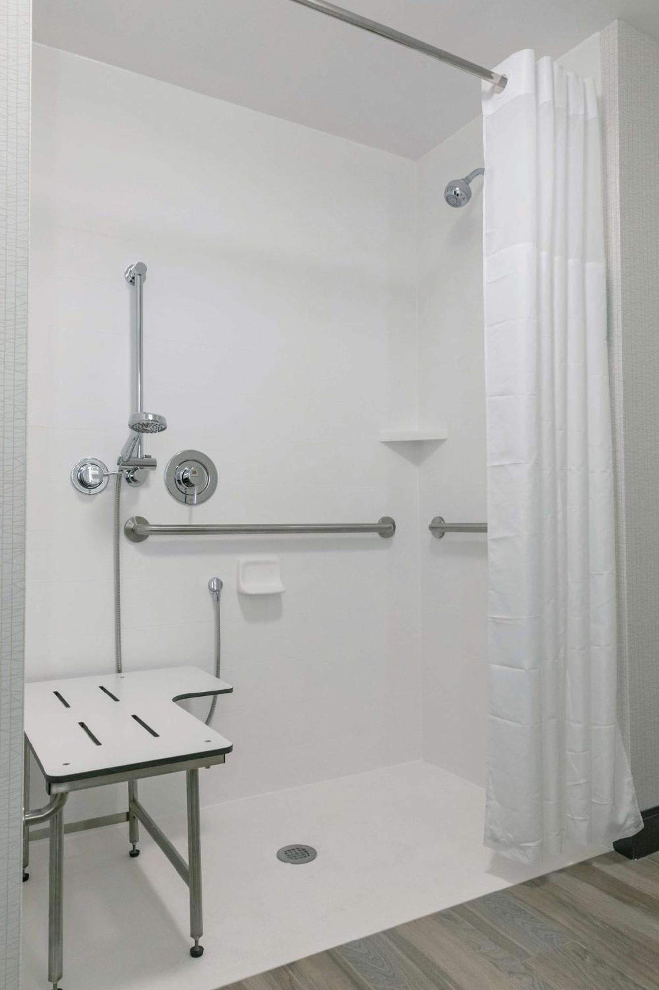 Hampton Inn Black Mountain Exteriör bild