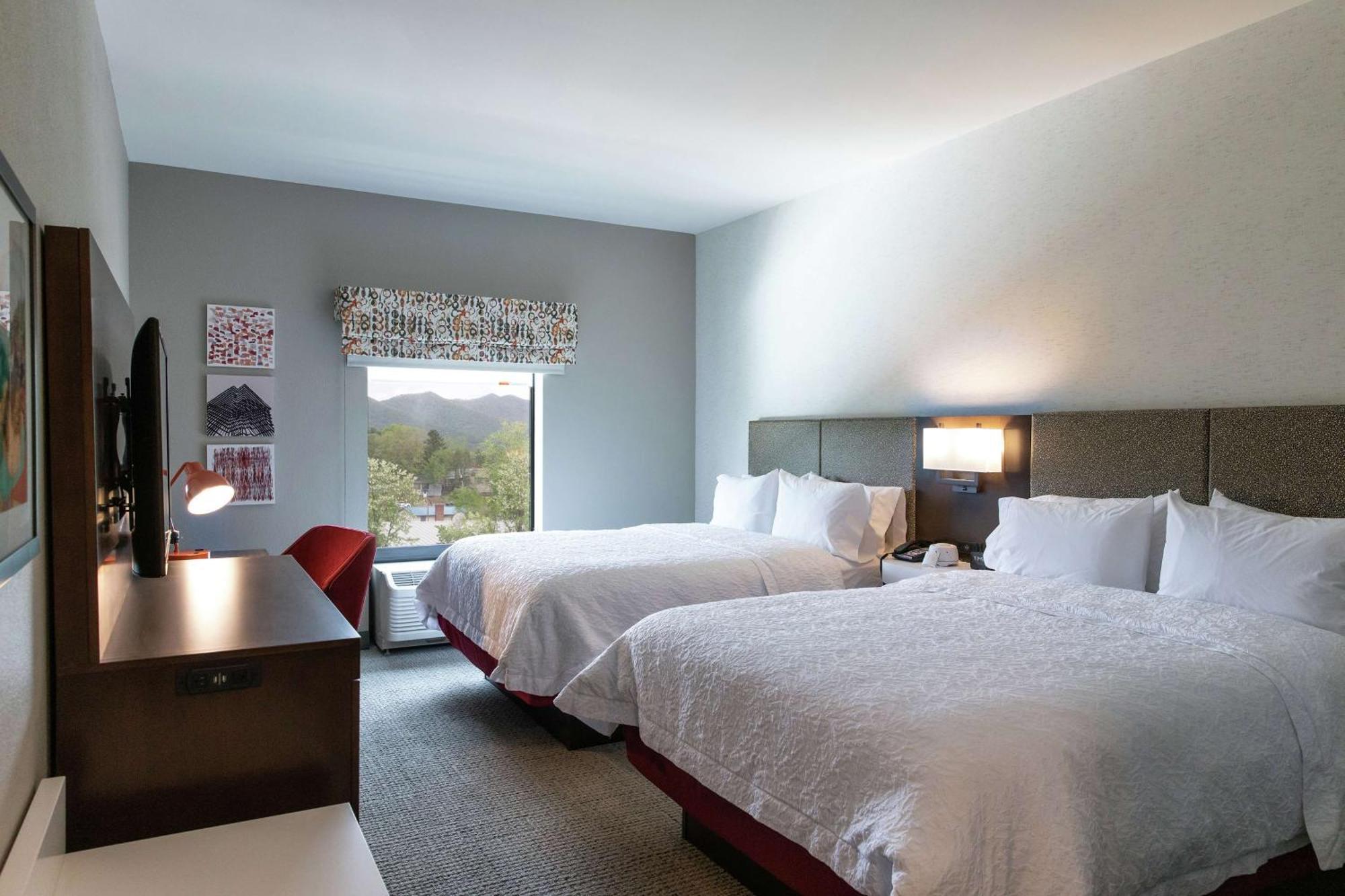 Hampton Inn Black Mountain Exteriör bild